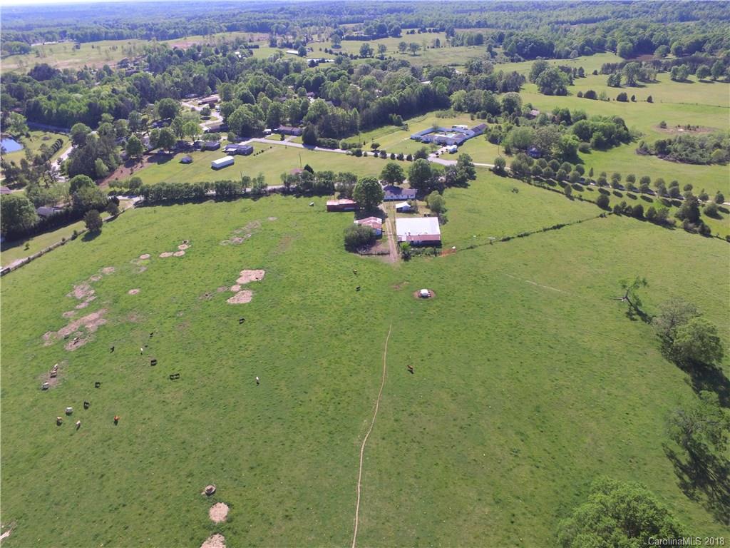 812 Farmbrook Road Lancaster, SC 29720 - Photo 6 of 35 Gallery Image 6