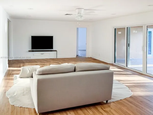 $4,550 | Country Club, Coral Springs, FL 33065