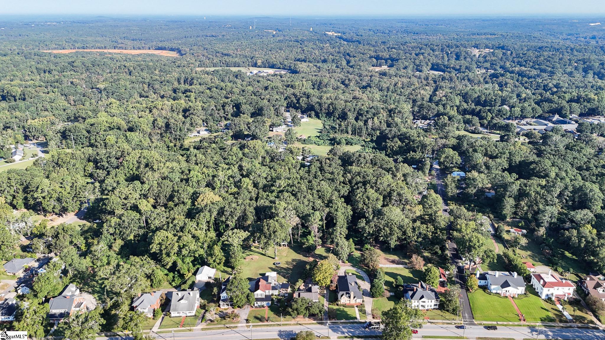 105 Downs Street Laurens, SC 29360 - Photo 10 of 21