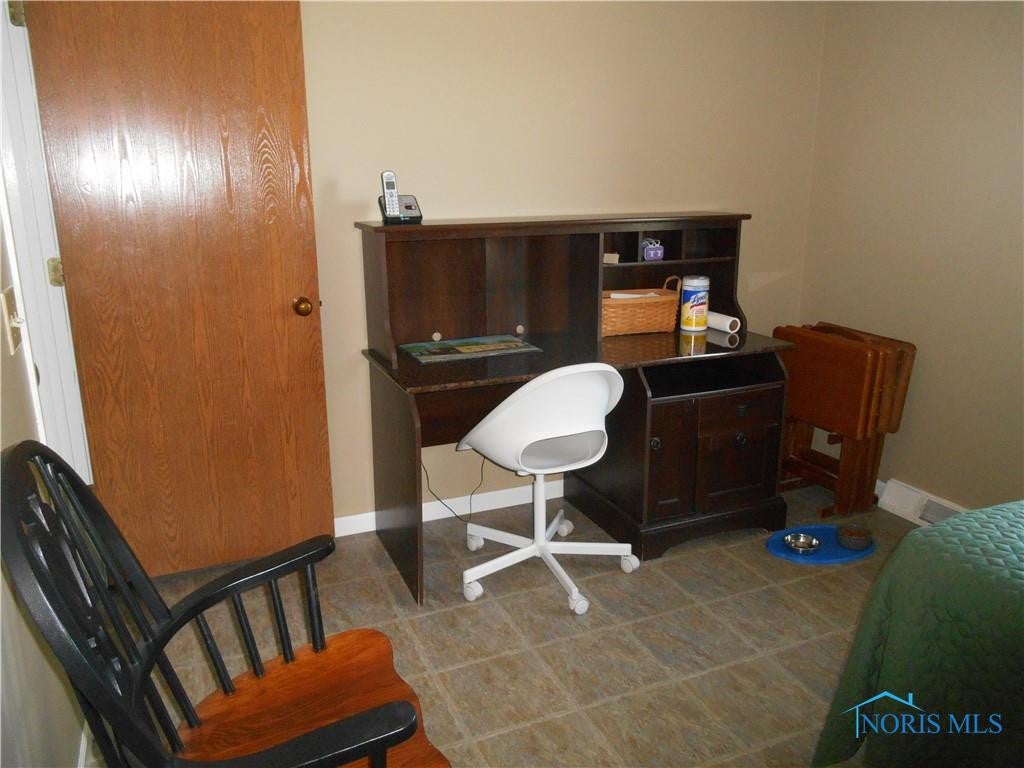 14201 Williams Road Defiance, OH 43512 - Photo 16 of 24 Gallery Image 16