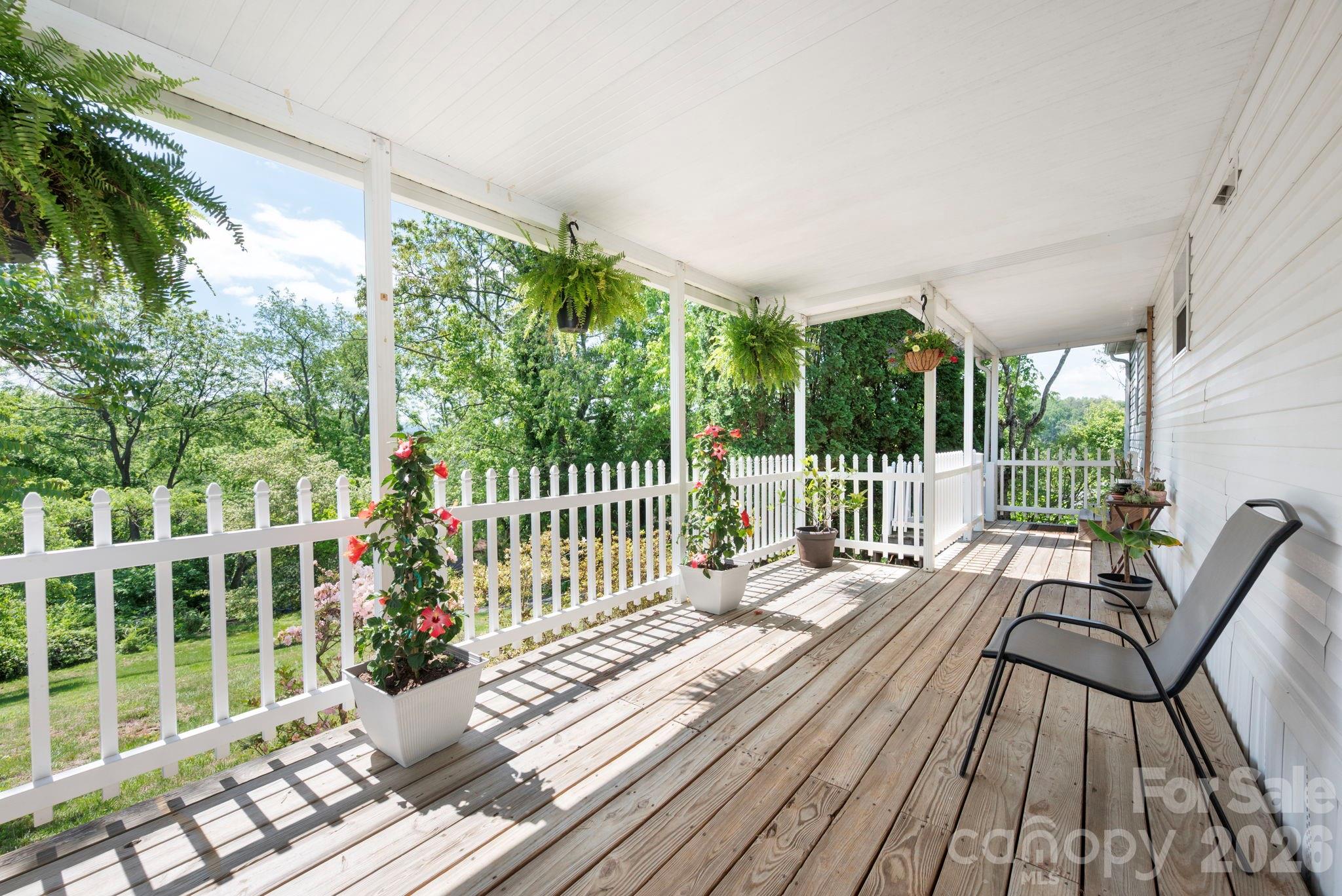66 Green Oak Road Asheville, NC 28804 - Photo 27 of 35