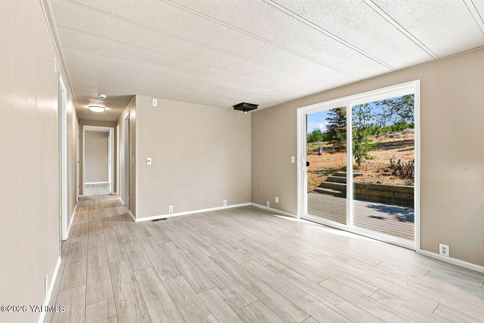 2040 Selah Naches Road Yakima, WA 98908 - Photo 14 of 40 2040 Selah Naches Rd 0014