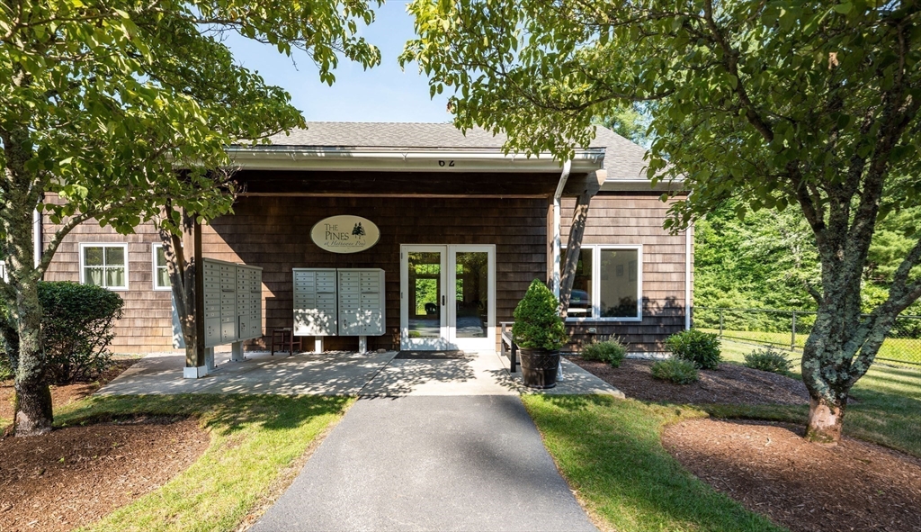 14 Hathaway Pond Circle, Unit 14 Rochester, MA 02770 - Photo 33 of 41
