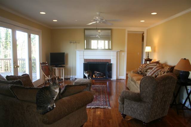 357 Riverside Drive Greenville, SC 29605 - Photo 7 of 25 Gallery Image 7