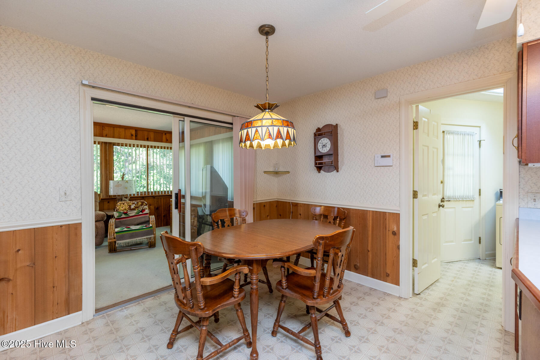 241 Firetree Lane West End, NC 27376 - Photo 11 of 38 breakfast nook