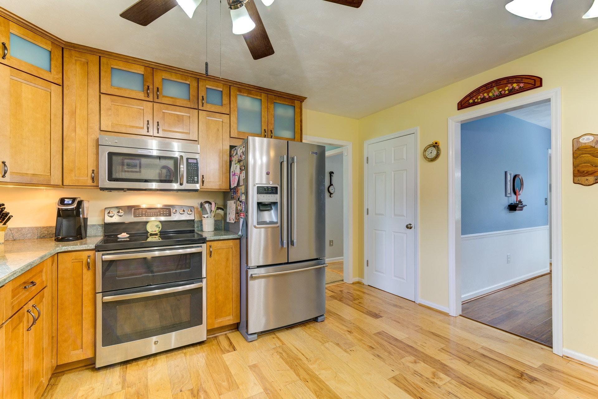 5249 Setter Road Roanoke, VA 24012 - Photo 14 of 34 014-326086-14-untitled-50-2_8173923