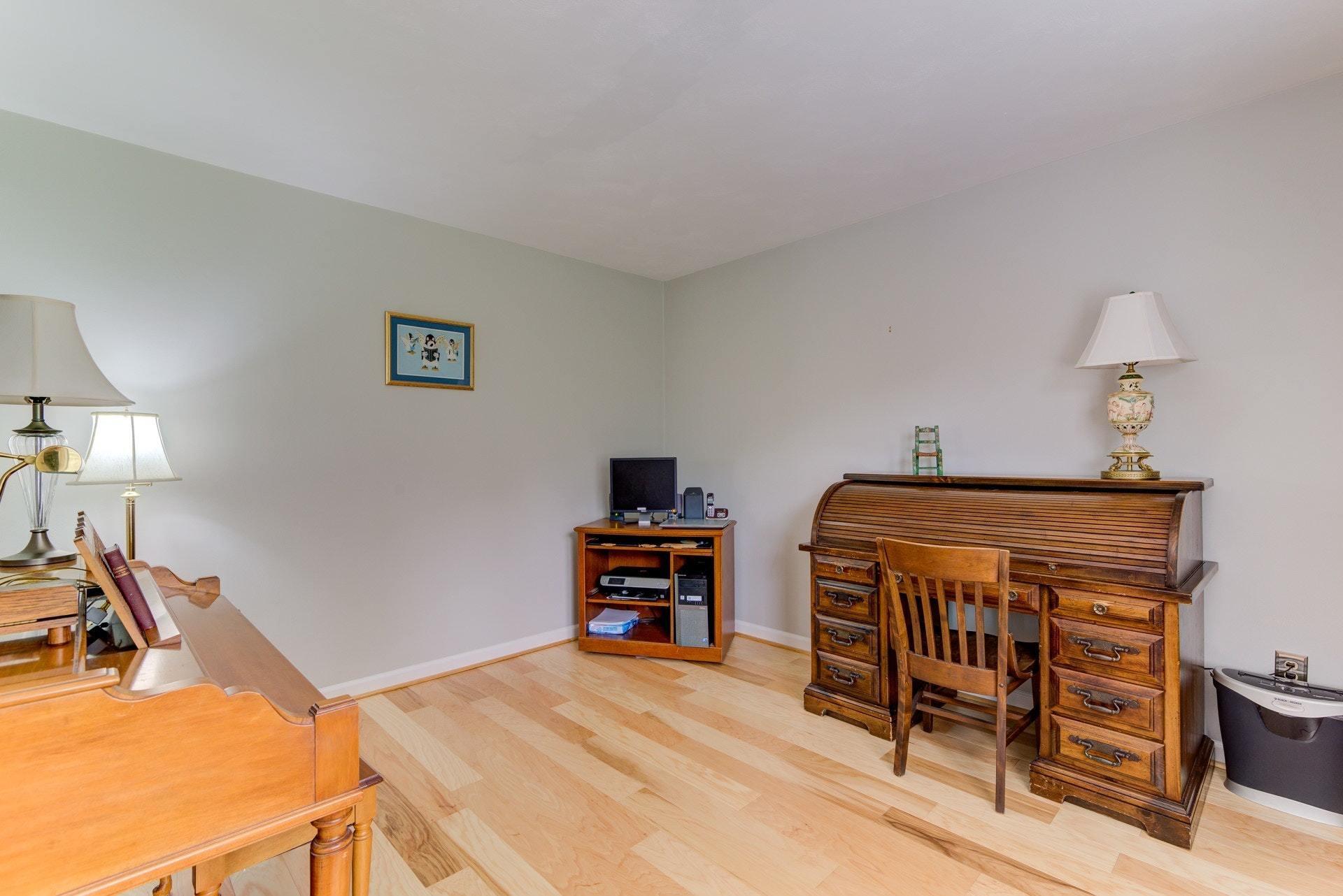 5249 Setter Road Roanoke, VA 24012 - Photo 4 of 34 004-326086-04-untitled-30_8173913