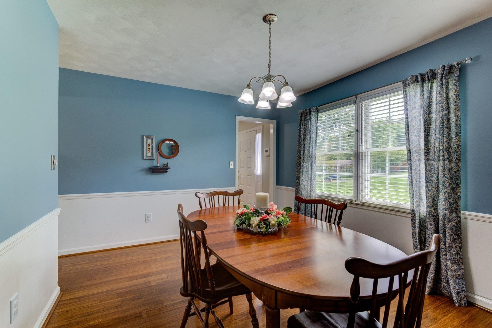 5249 Setter Road Roanoke, VA 24012 - Photo 7 of 34 007-326086-07-untitled-50_8173916