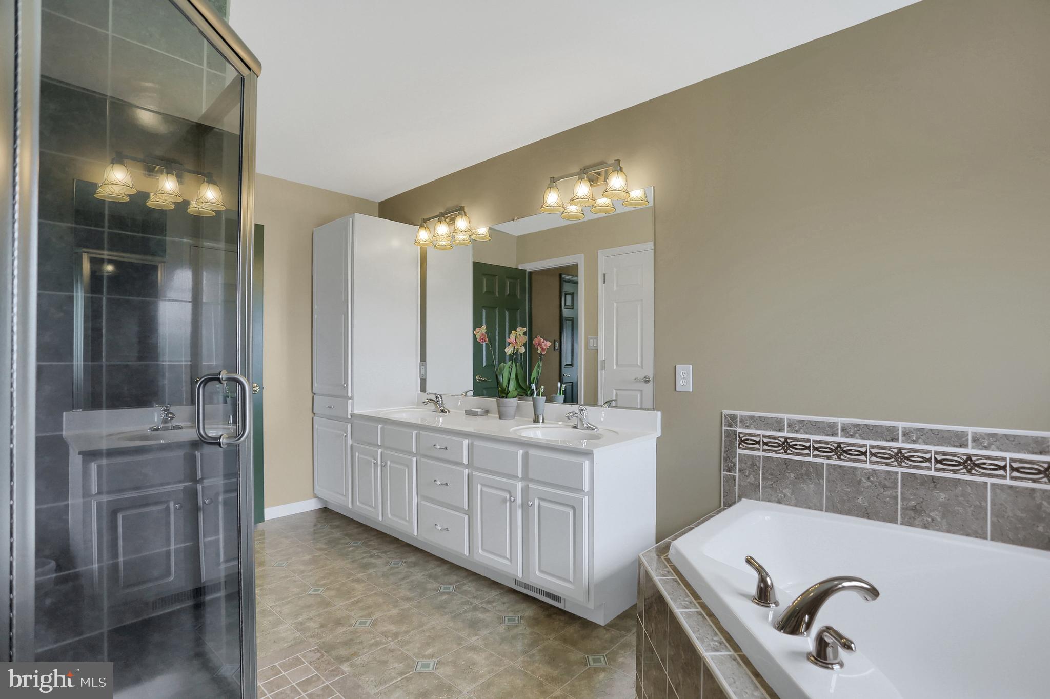 440 Doe Run Road Manheim, PA 17545 - Photo 14 of 30 Master Bathroom 2