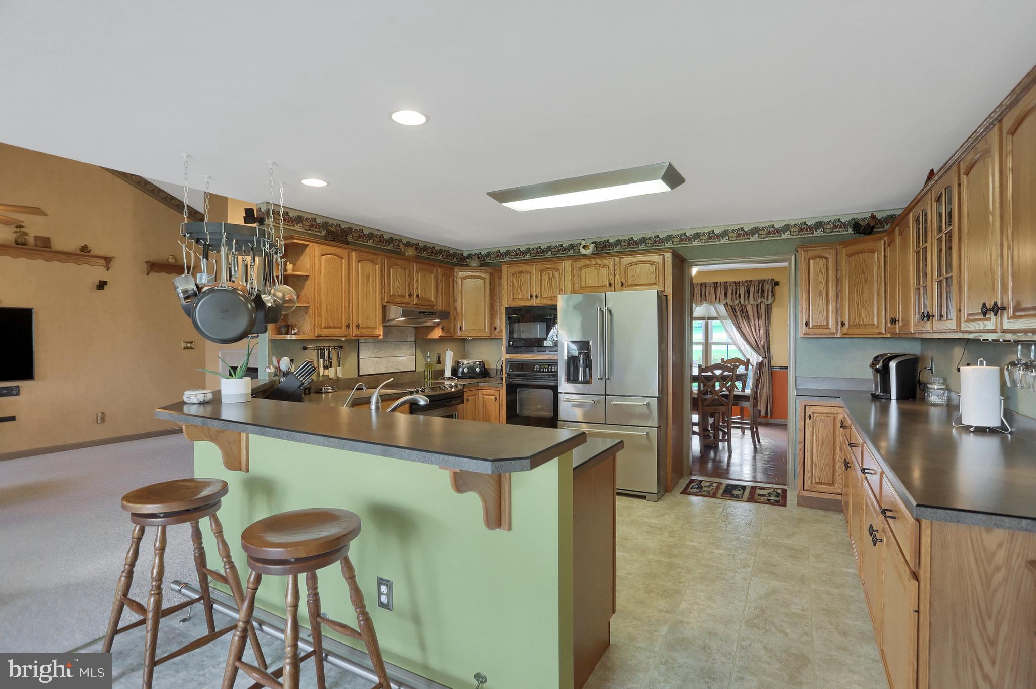 440 Doe Run Road Manheim, PA 17545 - Photo 5 of 30 Large Eat-In Kitchen
