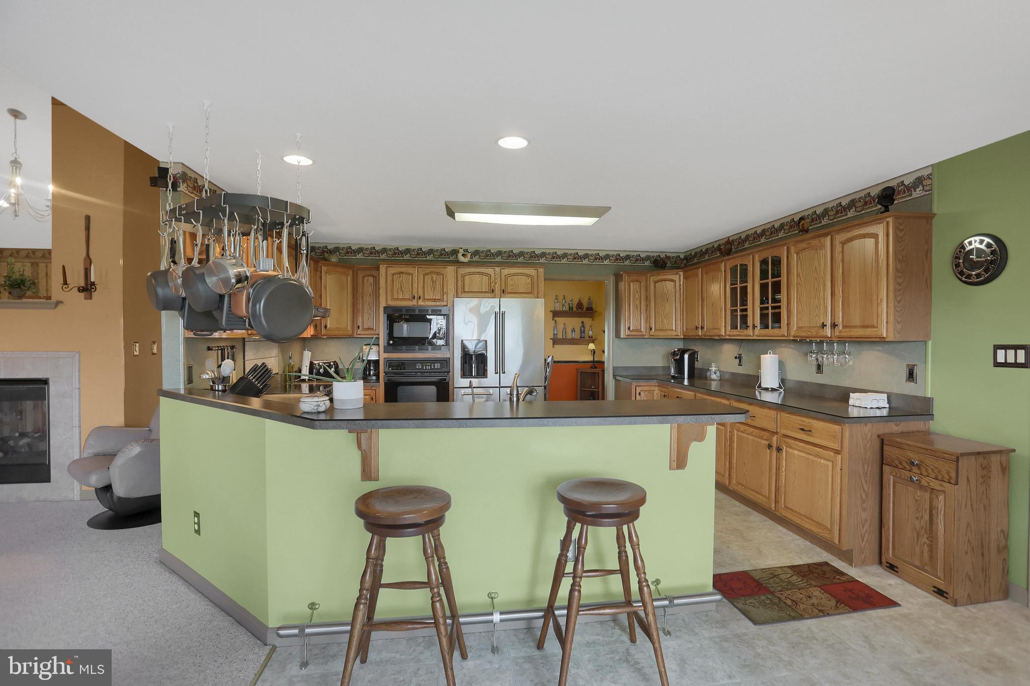 440 Doe Run Road Manheim, PA 17545 - Photo 6 of 30 Breakfast Bar