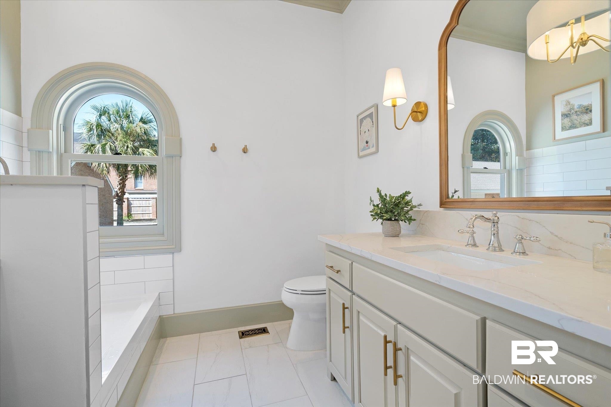 2400 Spring Hill Avenue Mobile, AL 36607 - Photo 18 of 50