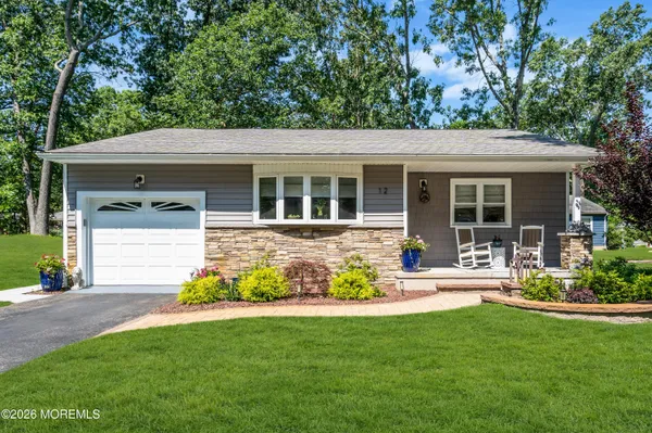$269,000 | 12 Roosevelt City Road, Whiting, NJ 08759