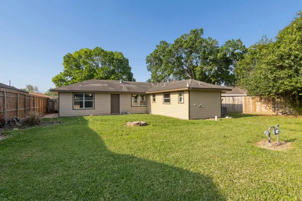 $239,900 | 3518 Thornwood Drive, Pasadena, TX 77503