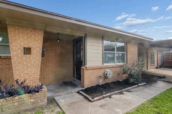 $239,900 | 3518 Thornwood Drive, Pasadena, TX 77503