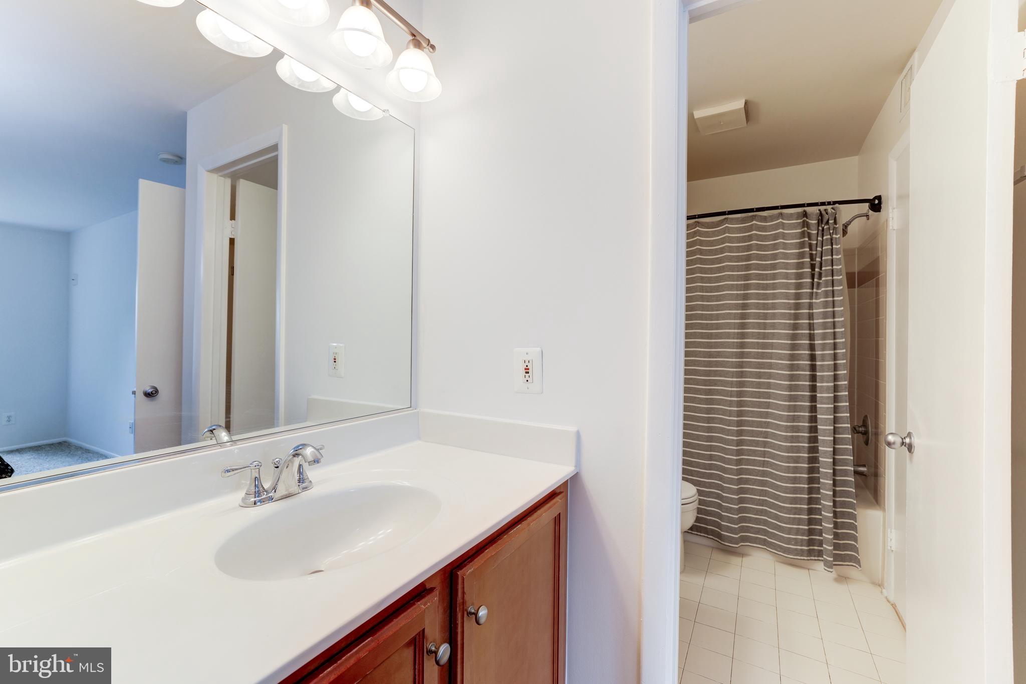 1732 Ascot Way, Unit G Reston, VA 20190 - Photo 18 of 26 Gallery Image 18