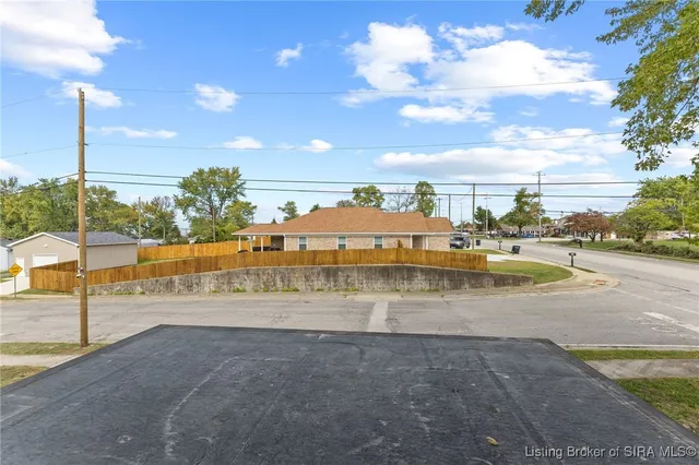 $356,000 | 1622 Scott Street, Jeffersonville, IN 47130