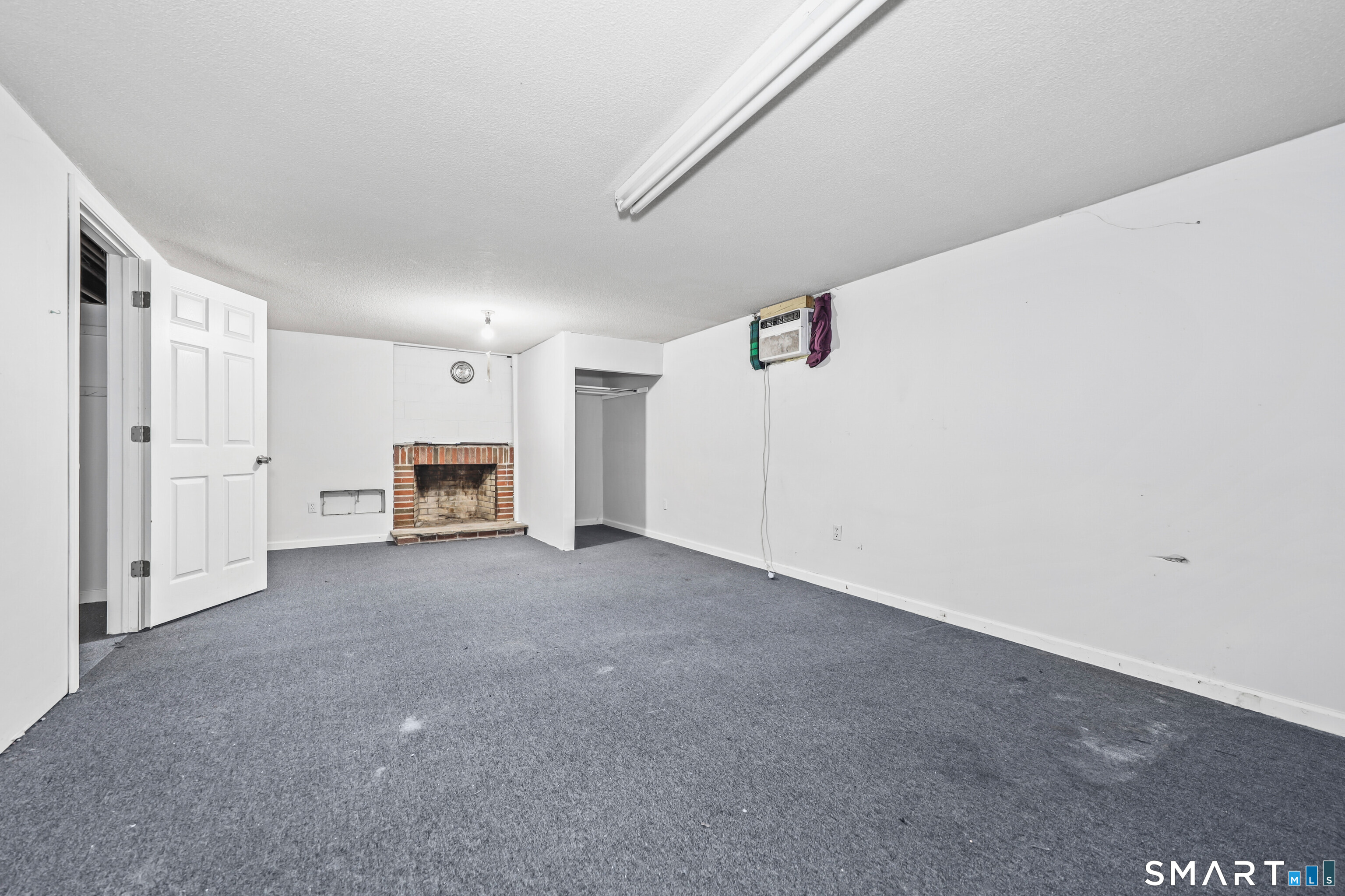 676 Woodtick Road Waterbury, CT 06705 - Photo 16 of 30