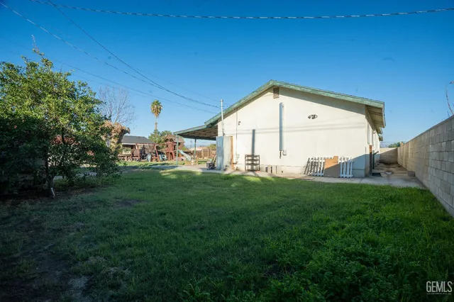 $325,000 | Undisclosed Address, Bakersfield, CA 93307