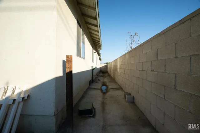 $325,000 | Undisclosed Address, Bakersfield, CA 93307