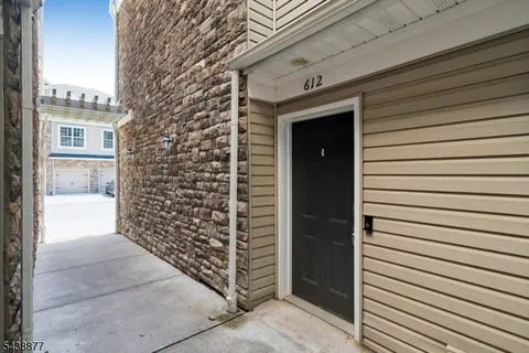 $4,300 | 612 Lopez Lane, Morris Plains, NJ 07950