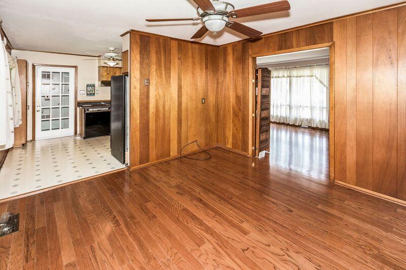 4124 Crestfield Road Knoxville, TN 37921 - Photo 3 of 18 dining room