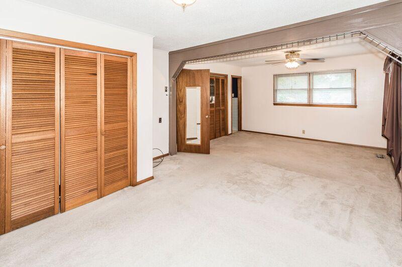 4124 Crestfield Road Knoxville, TN 37921 - Photo 10 of 18 master bedroom area