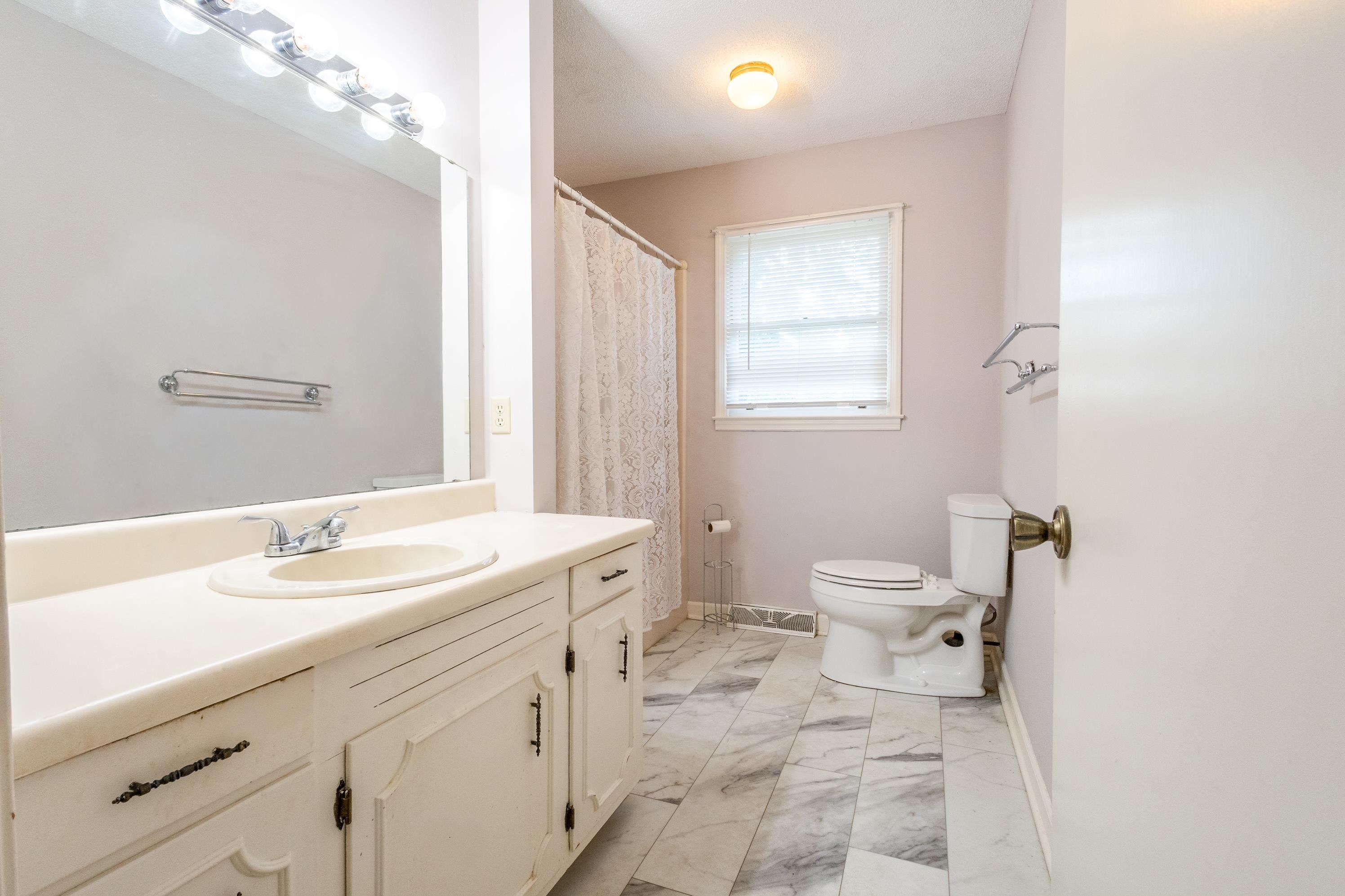 500 West Rutherford Street Landrum, SC 29356 - Photo 16 of 20 Gallery Image 16
