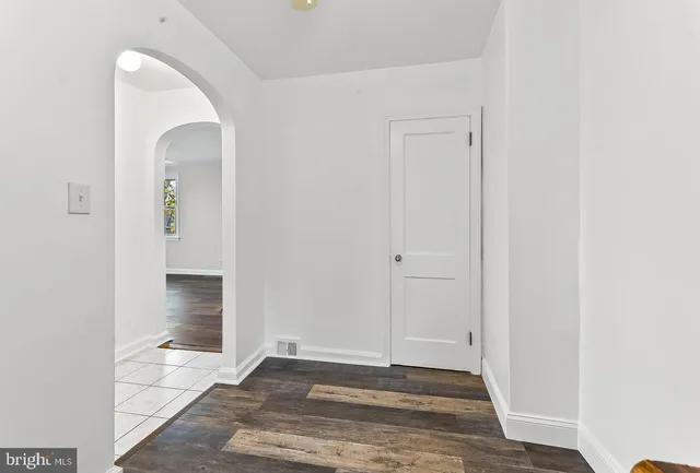 $1,700 | 2203 Steele Road, Drexel Hill, PA 19026