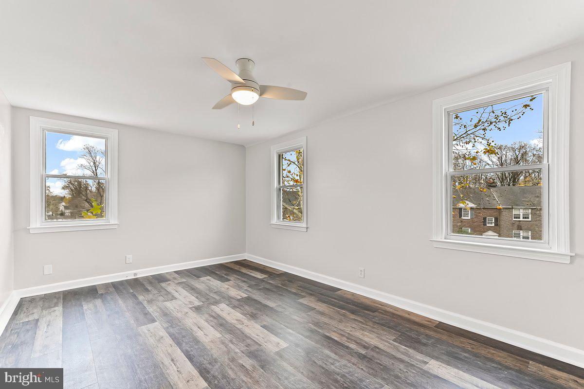 2203 Steele Road Drexel Hill, PA 19026 - Photo 4 of 19