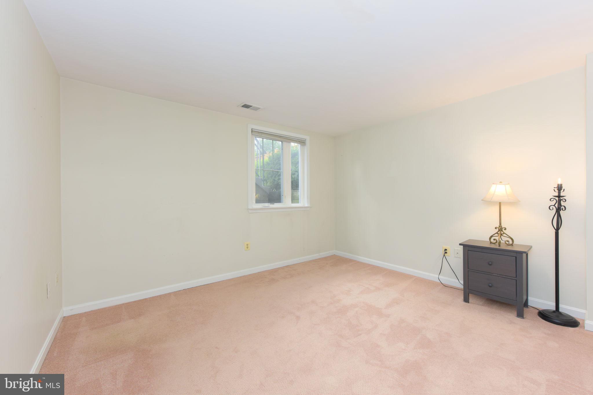 3950 9th Road South Arlington, VA 22204 - Photo 22 of 25 Gallery Image 22