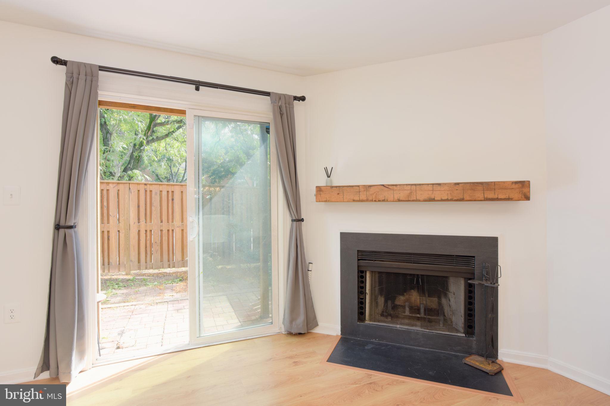 3950 9th Road South Arlington, VA 22204 - Photo 8 of 25 Gallery Image 8