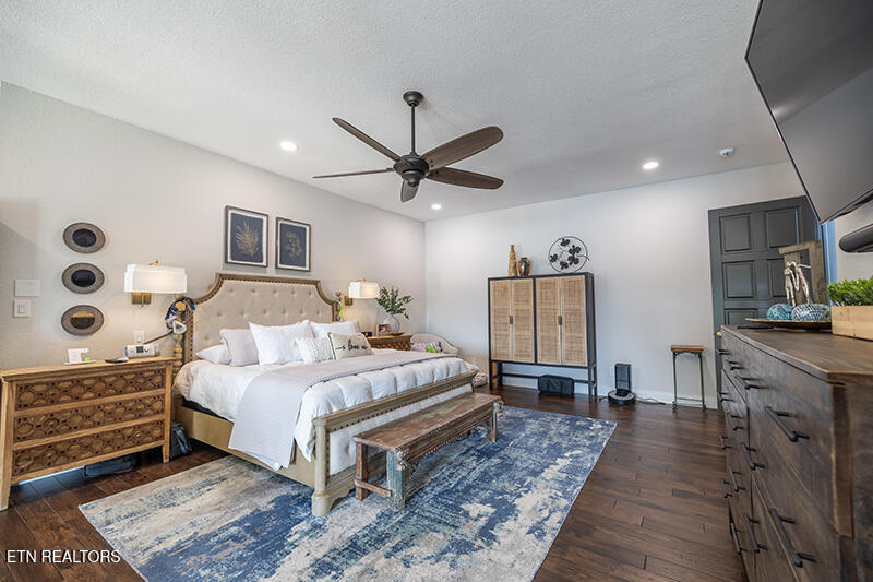 8719 Inlet Drive Knoxville, TN 37922 - Photo 29 of 57 Bedroom 14