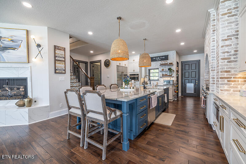 8719 Inlet Drive Knoxville, TN 37922 - Photo 6 of 57 Kitchen 5