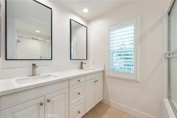 $2,080,000 | 12 Arborside, Irvine, CA 92603