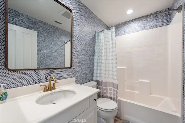 $2,080,000 | 12 Arborside, Irvine, CA 92603