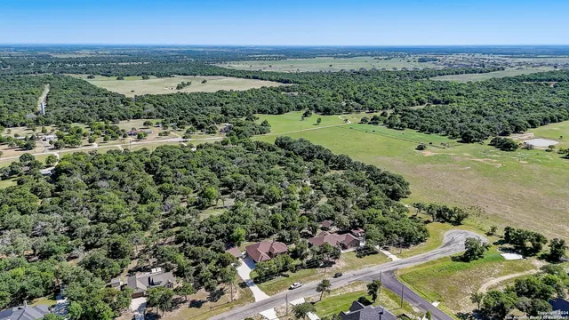 $650,000 | 315 Cibolo Ridge, La Vernia, TX 78121