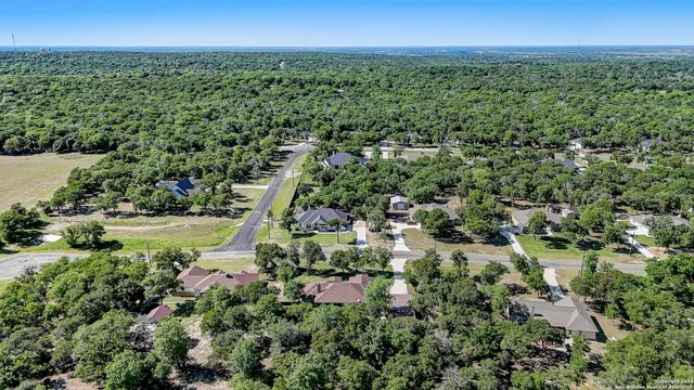 $650,000 | 315 Cibolo Ridge, La Vernia, TX 78121