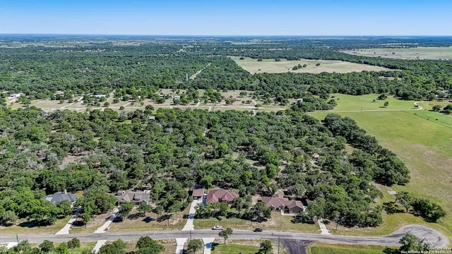$650,000 | 315 Cibolo Ridge, La Vernia, TX 78121