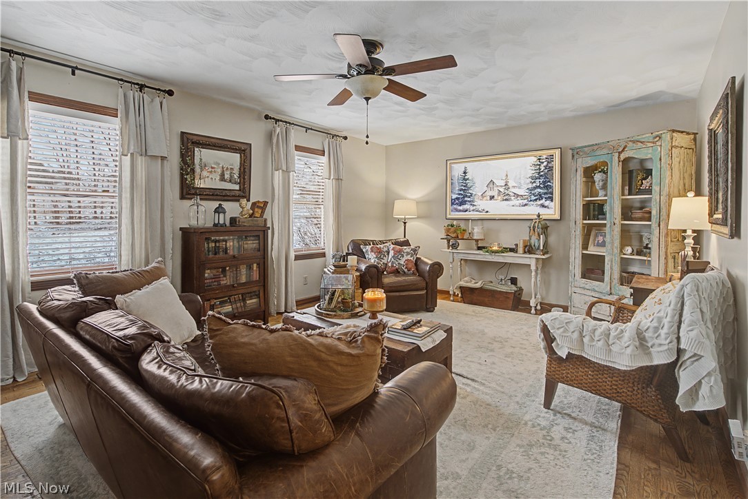 55 Coal Run Road Marietta, OH 45750 - Photo 5 of 30 Additional living room