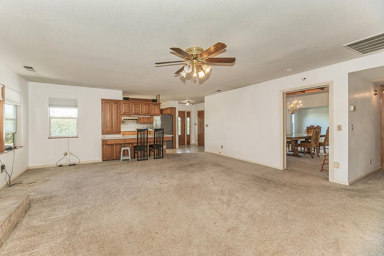 41179 Road 52 Reedley, CA 93654 - Photo 12 of 69