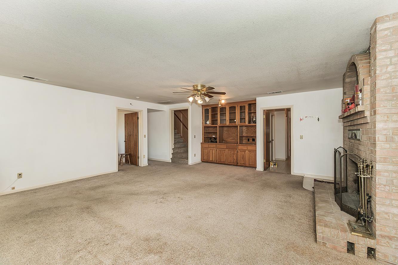 41179 Road 52 Reedley, CA 93654 - Photo 9 of 69