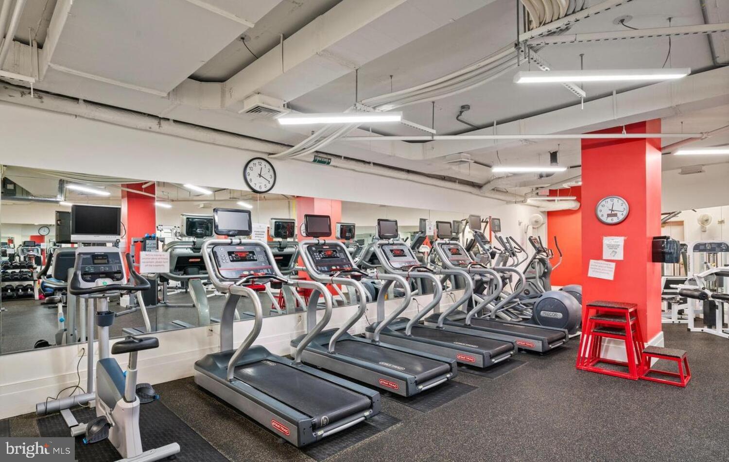 2425 L Street Northwest, Unit 241 Washington, DC 20037 - Photo 19 of 25 Building gym