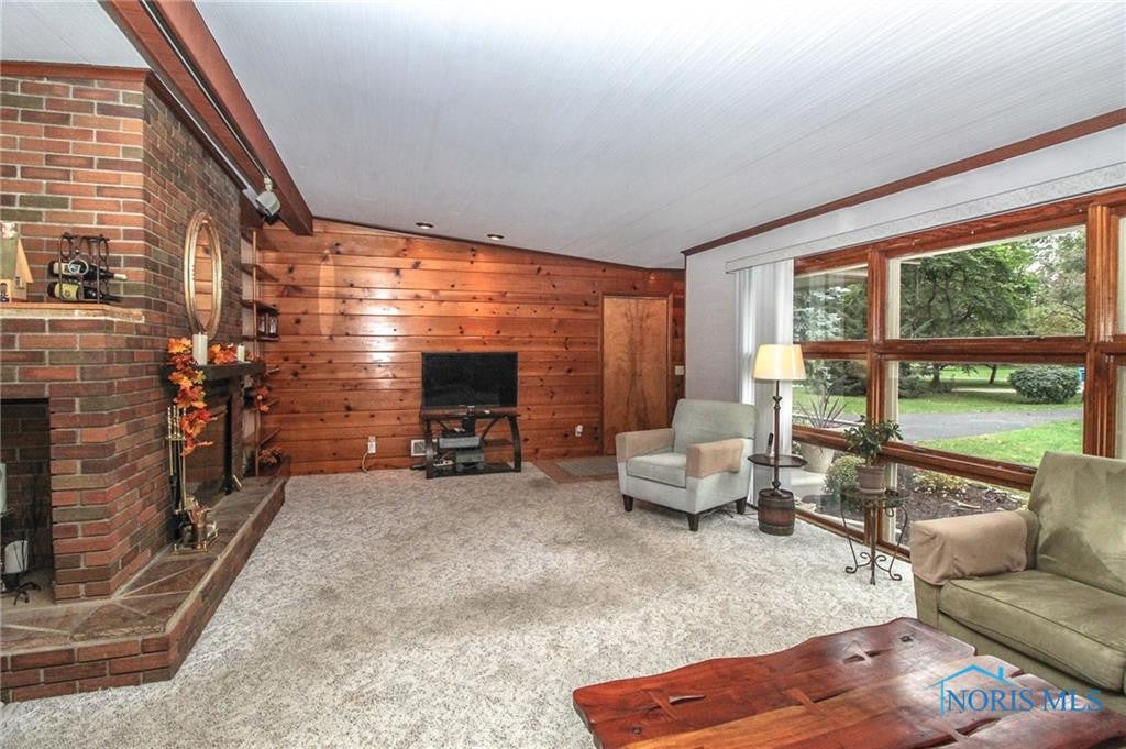 5251 Pawnee Road Toledo, OH 43613 - Photo 11 of 39 Photo 11