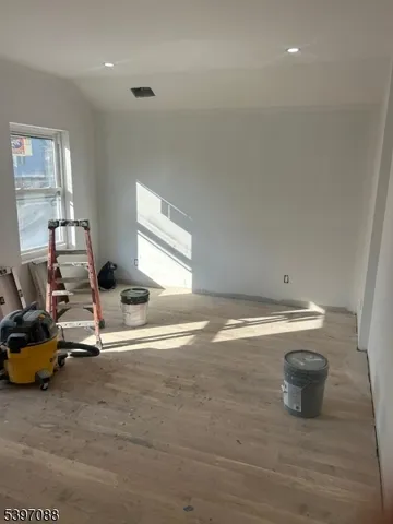 $5,000 | 616 Park Avenue, Unit 1, Elizabeth, NJ 07208