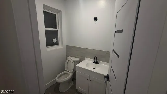 $4,950 | 616 Park Avenue, Unit 1, Elizabeth, NJ 07208