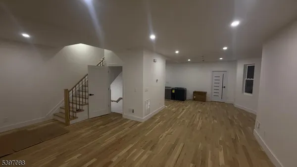 $4,950 | 616 Park Avenue, Unit 1, Elizabeth, NJ 07208