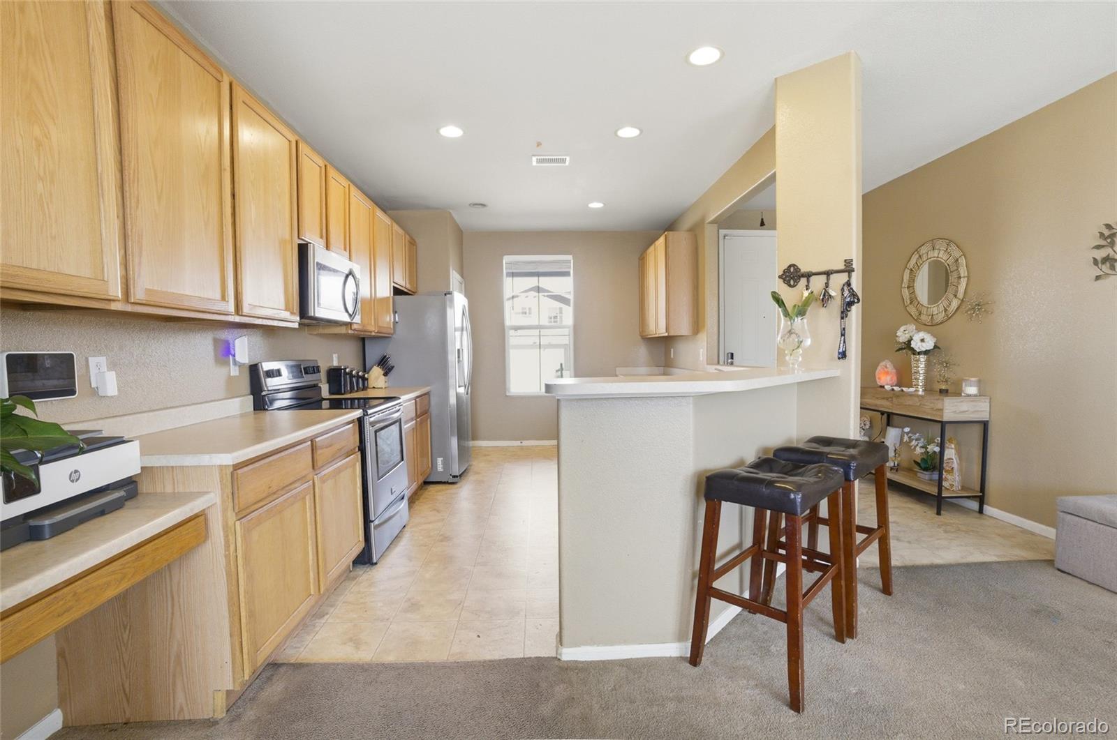 5573 Jasper Street Denver, CO 80239 - Photo 4 of 20