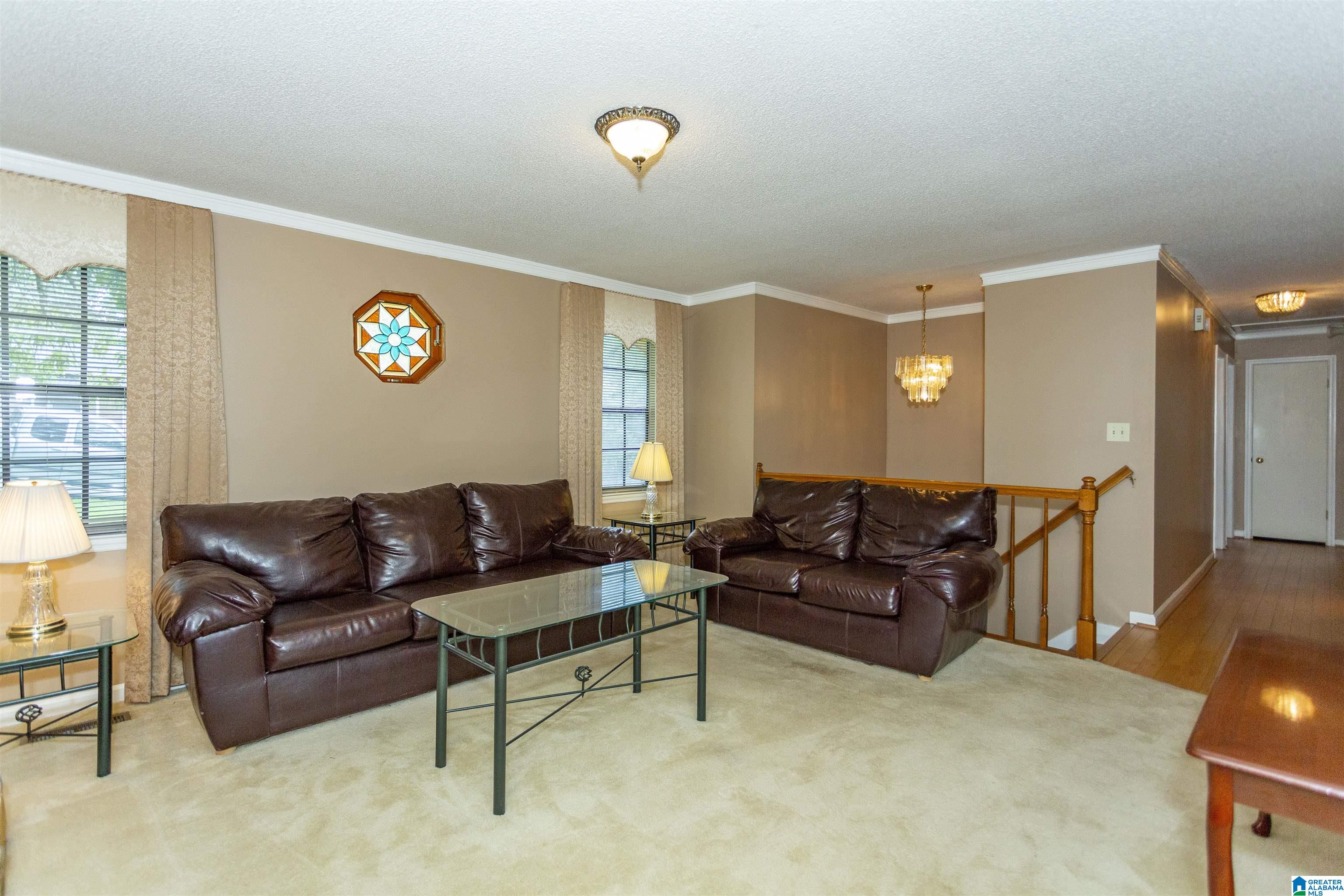 609 Live Oak Circle Fairfield, AL 35064 - Photo 6 of 28