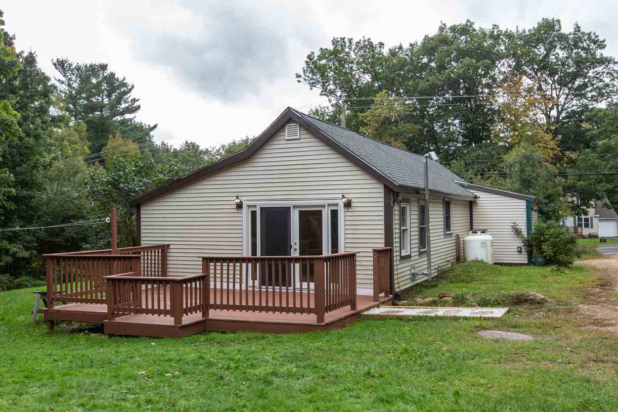 153 North Road Deerfield, NH 03037 - Photo 3 of 27